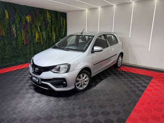 TOYOTA ETIOS 1.5 X PLUS 16V FLEX 4P AUTOMÁTICO